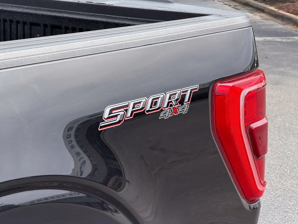 Used 2023 Black Ford XLT image 14