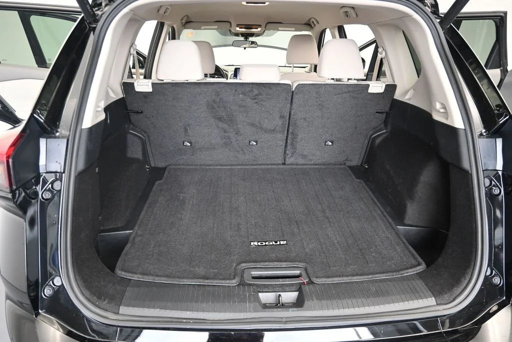 Used 2025 Black Nissan SV image 10