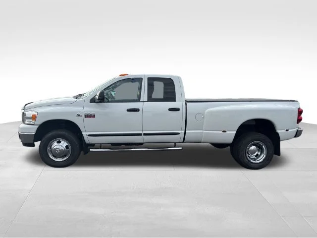 Used 2007 White Dodge SLT image 2