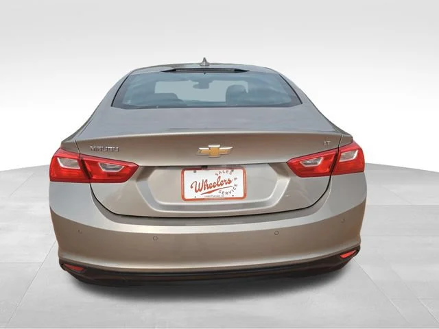 Used 2025 Mineral Gray Metallic Chevrolet 1LT image 4