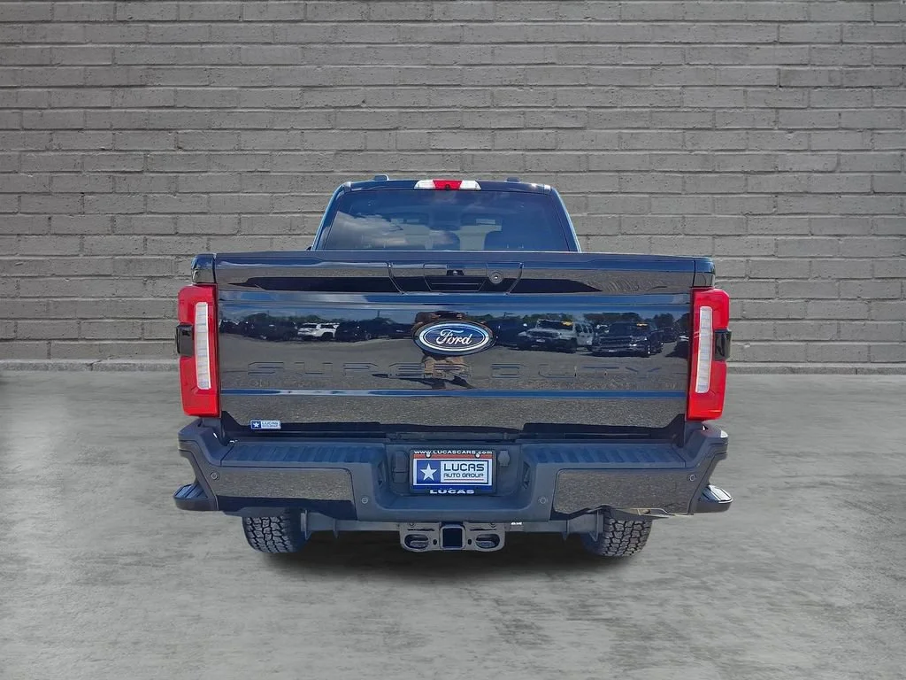 Used 2023  Ford XL image 10