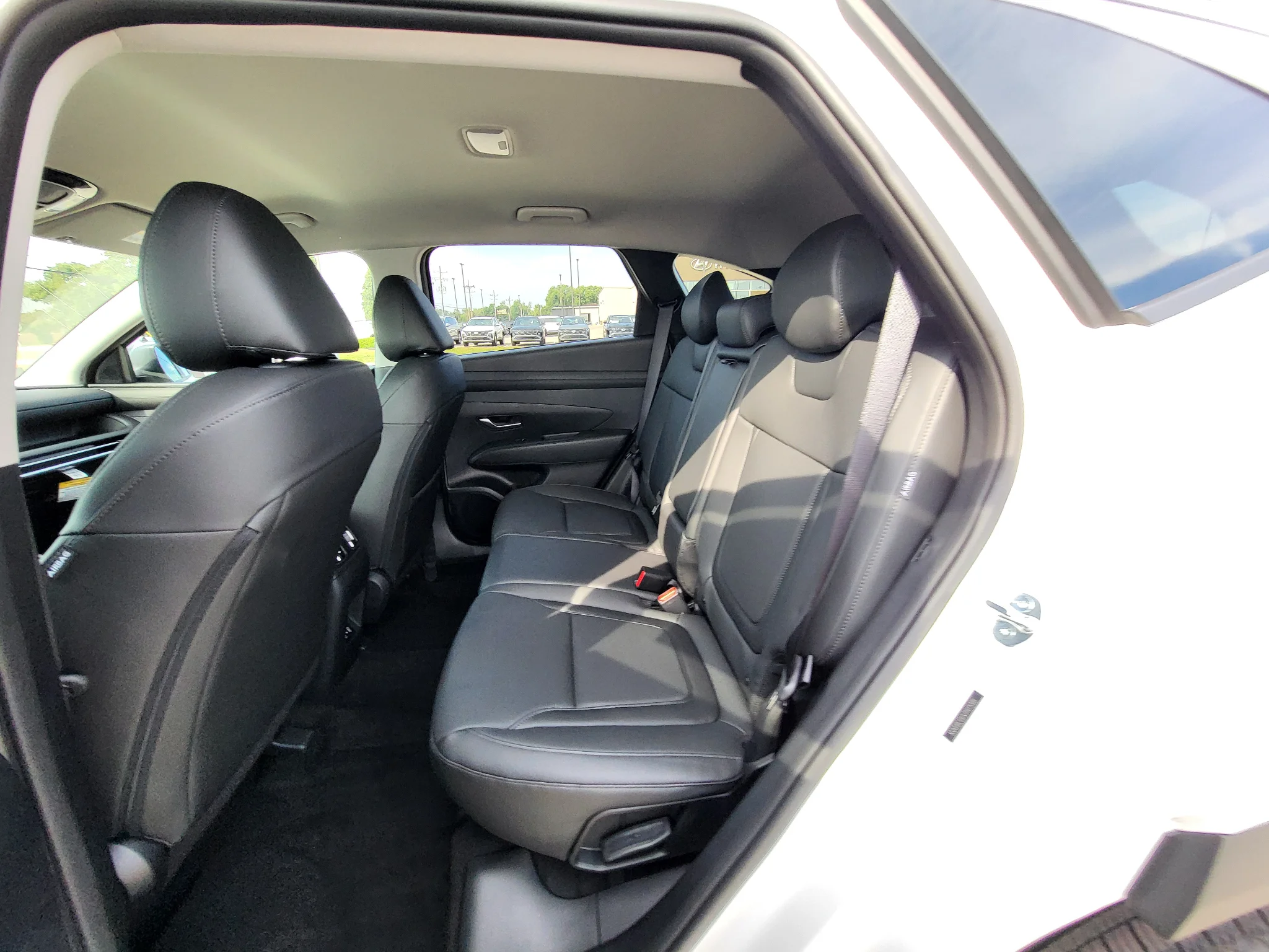 New 2026 Serenity White Pearl Hyundai SEL Plus image 22