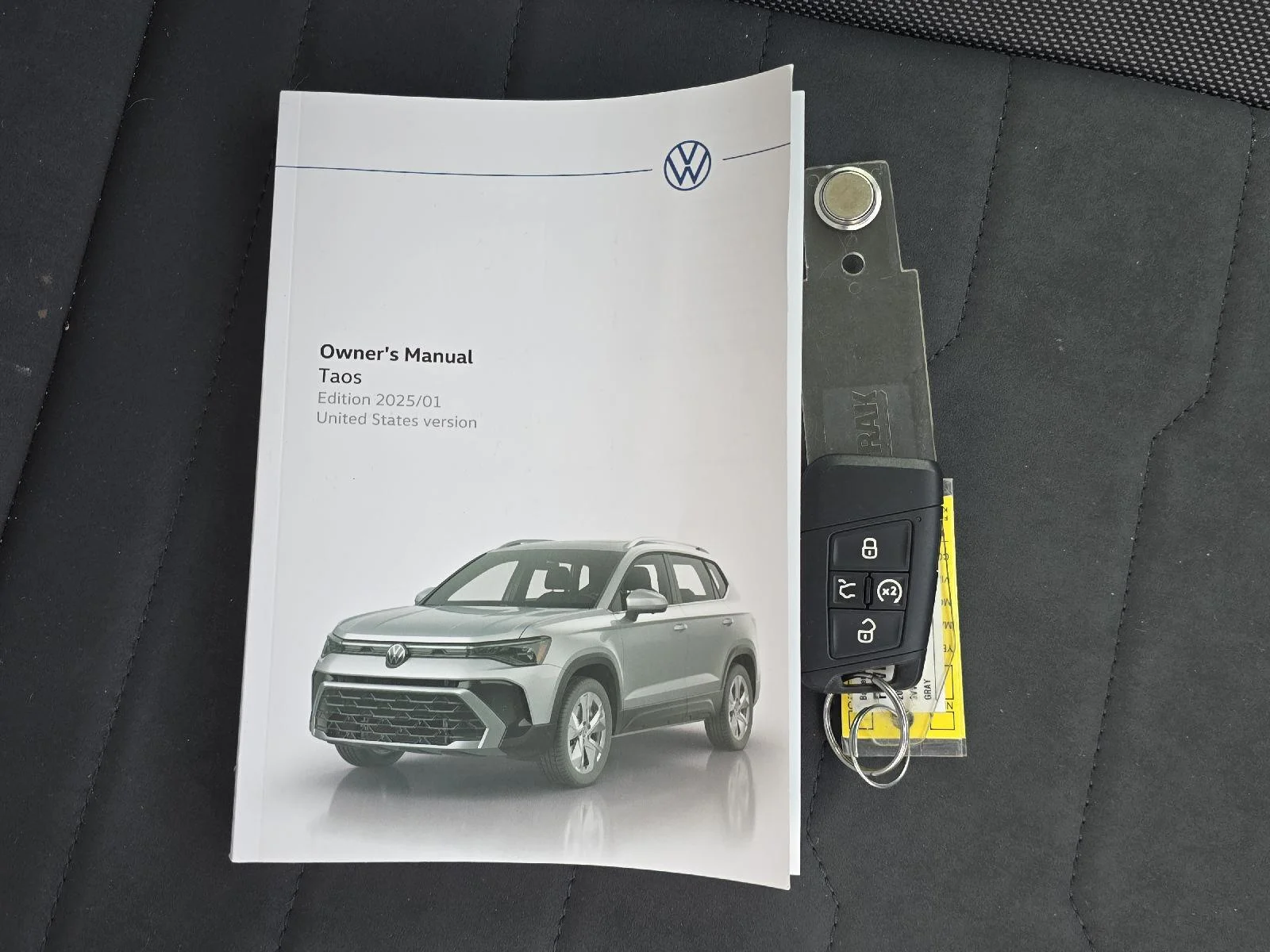 Certified Used 2025 GRAY Volkswagen SE image 19