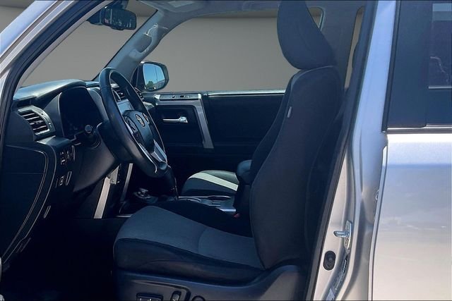 Used 2020 Silver Toyota SR5 image 22