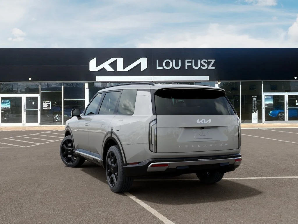 New 2027 Ivory Silver Kia SX image 4
