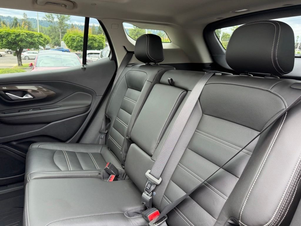 Used 2022 Ebony Twilight Metallic GMC Denali image 30