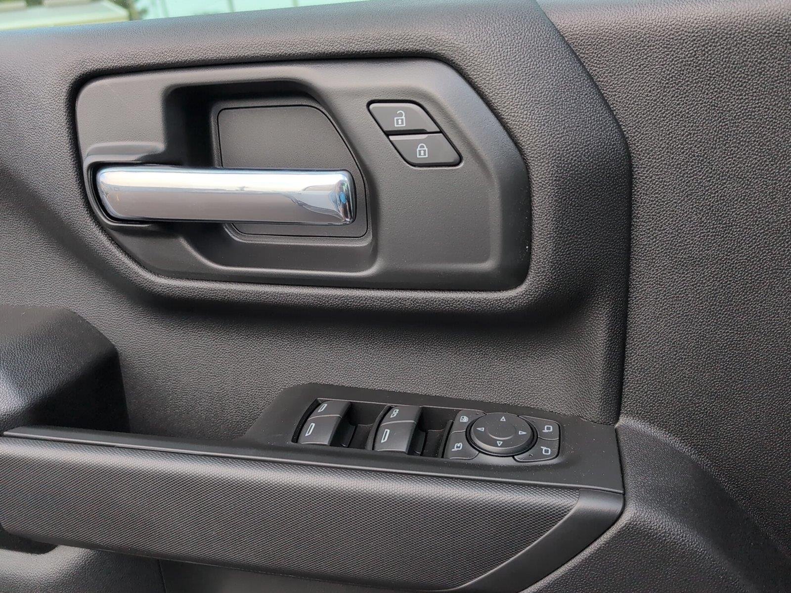 2026 Chevrolet Silverado 2500 HD Custom - Photo 16