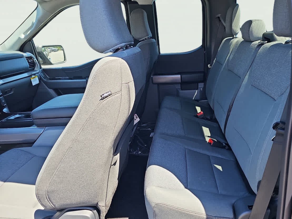 2025 Ford F-150 XLT - Photo 9