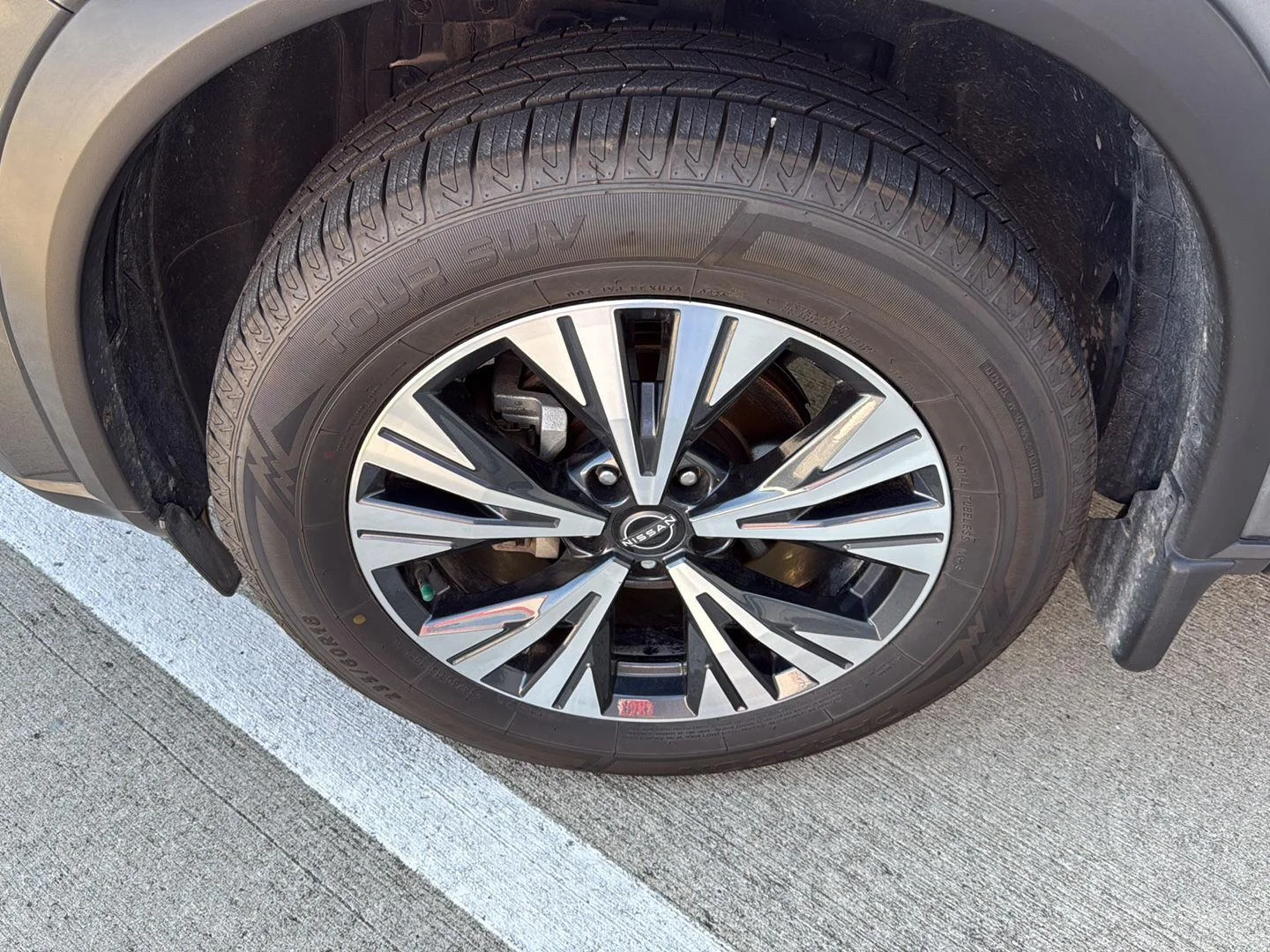 Certified Used 2023 Gun Metallic Nissan SV image 12