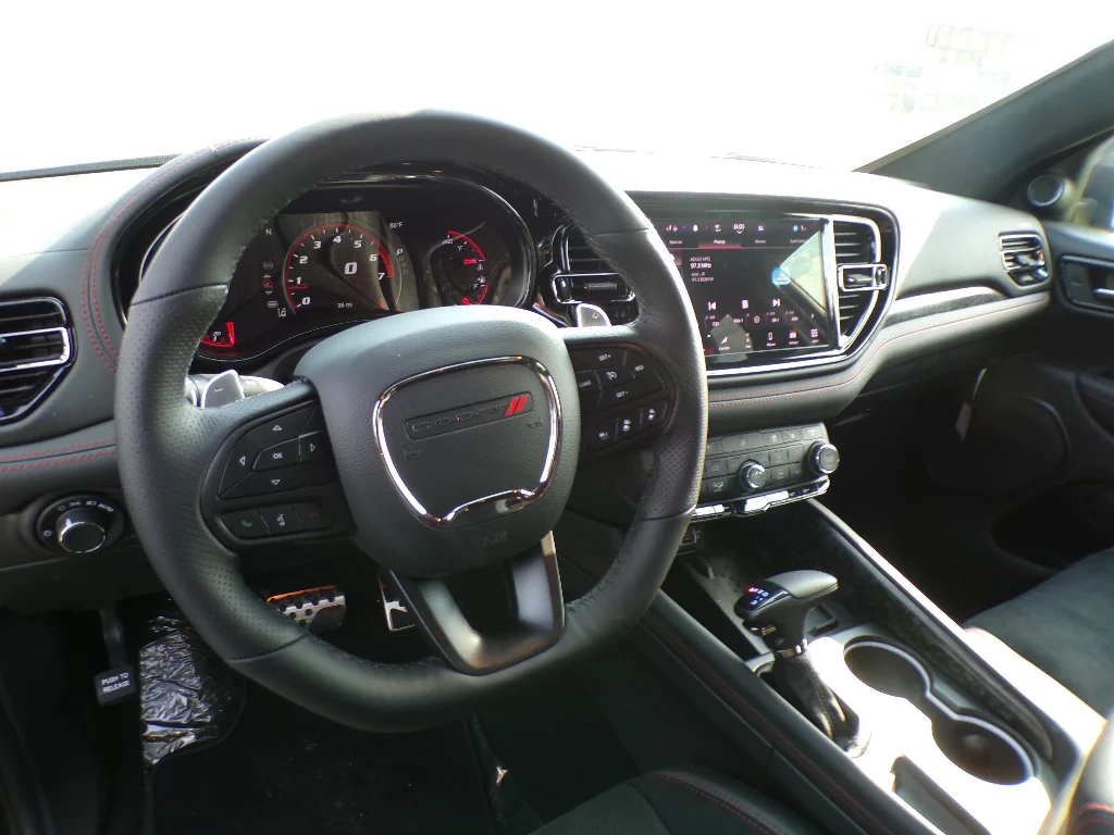 New 2026 Diamond Black Clear-Coat Exterior Paint Dodge R/T 392 Premium image 25