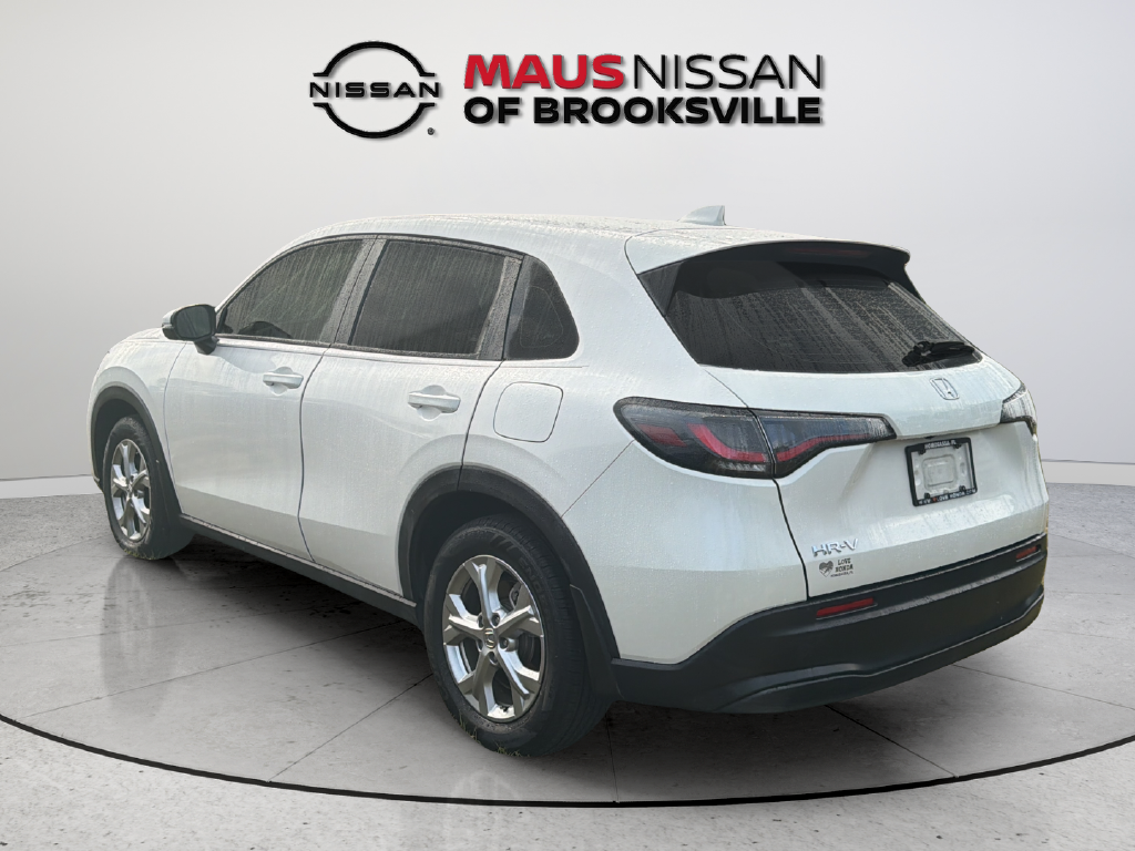 Used 2024 Platinum White Pearl Honda LX image 7