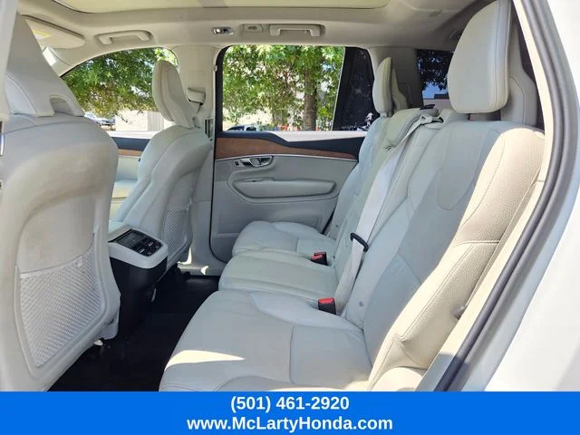Used 2022 Crystal White Metallic Volvo T5 Momentum image 12