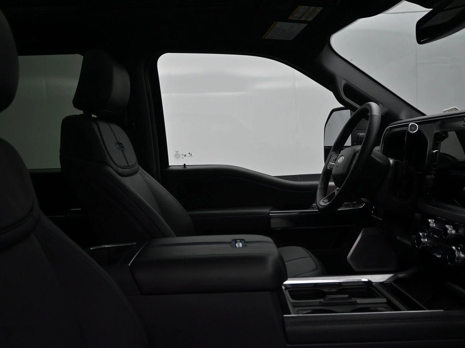 2026 Ford F-250 Super Duty Platinum - Photo 11