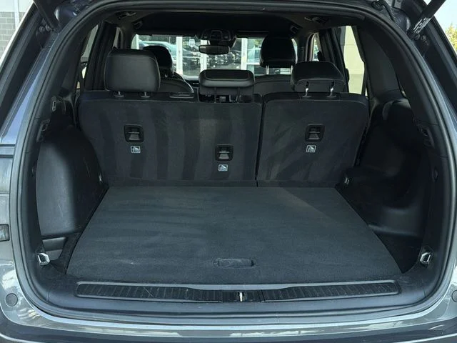 Used 2024 Gray Jeep Altitude image 37