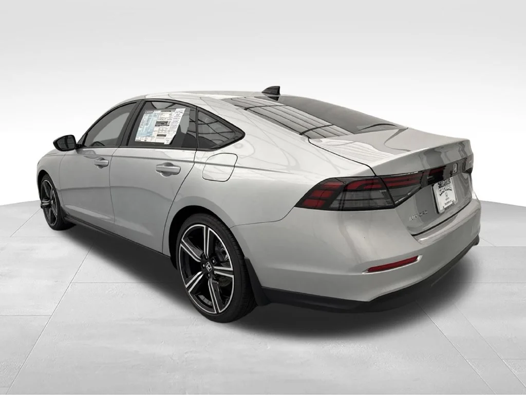 New 2026 Solar Silver Metallic Honda SE image 5