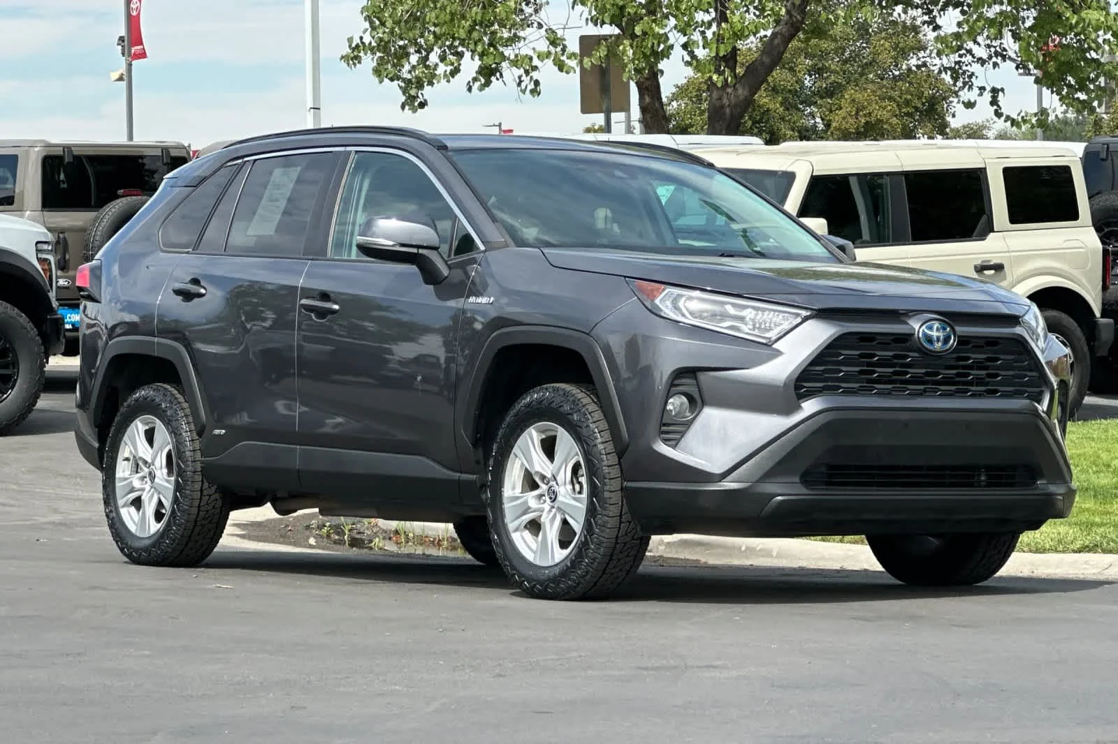 Used 2021 Magnetic Gray Metallic Toyota Hybrid XLE image 9