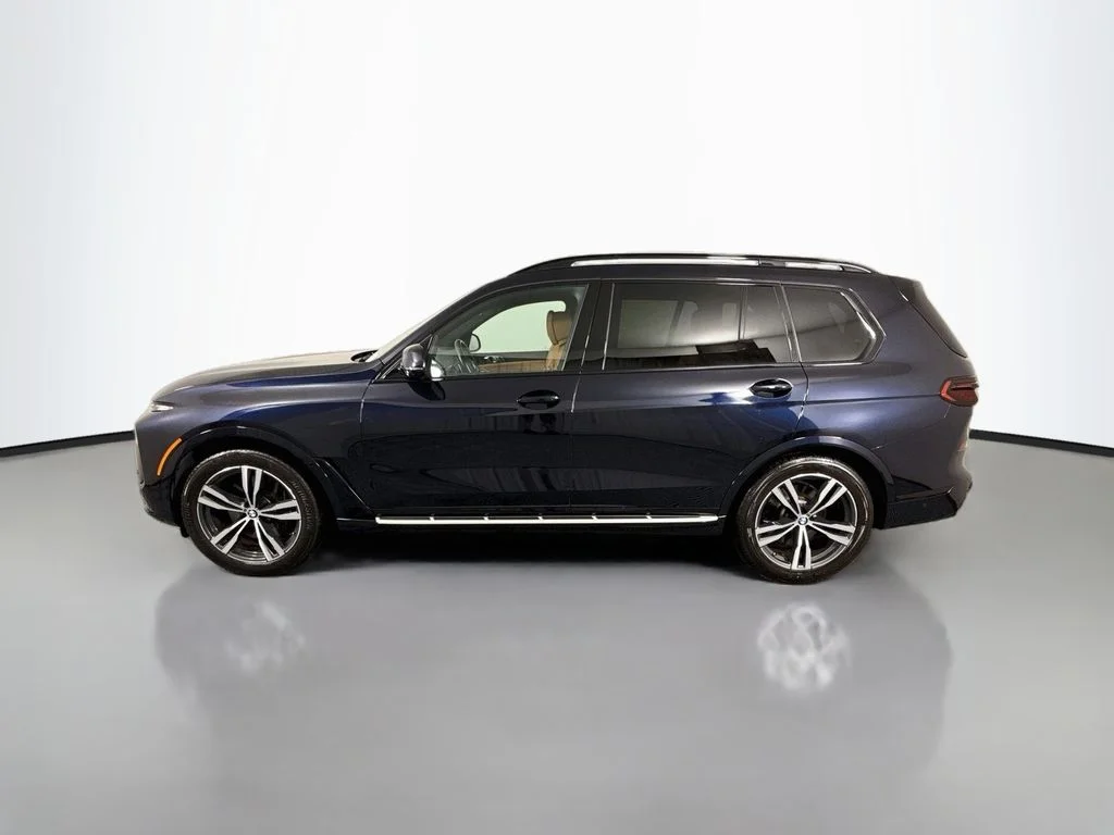 Used 2026 Black BMW xDrive40i image 4