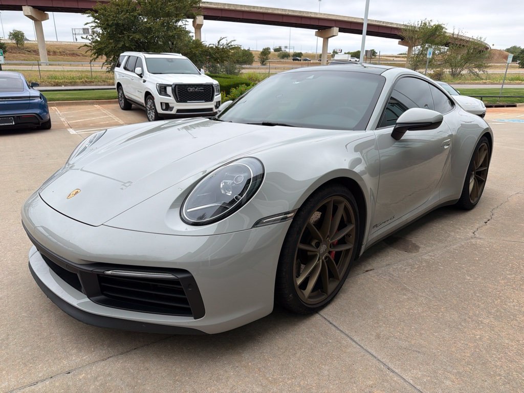Used 2020  Porsche Carrera 4S image 4