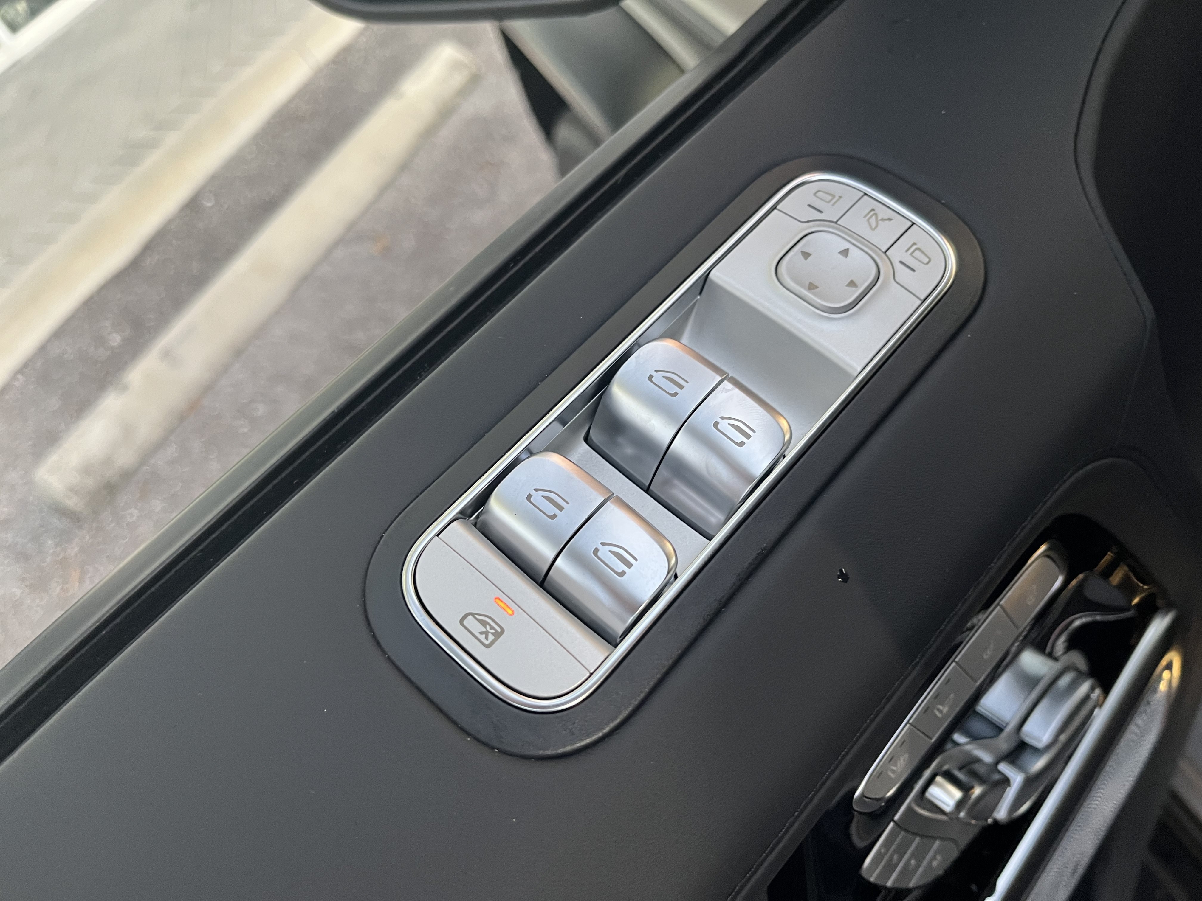 New 2027 MANUFAKTUR Sintered Bronze Magno Mercedes-Benz AMG® G 63 image 15