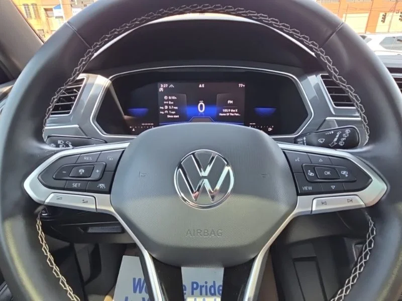 Used 2022 Blue Volkswagen 2.0T SE image 26