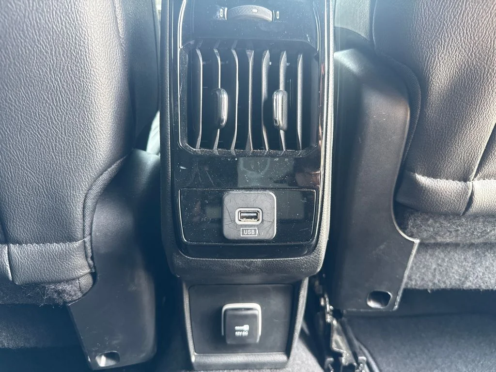 Used 2025 Silver Jeep Limited image 13