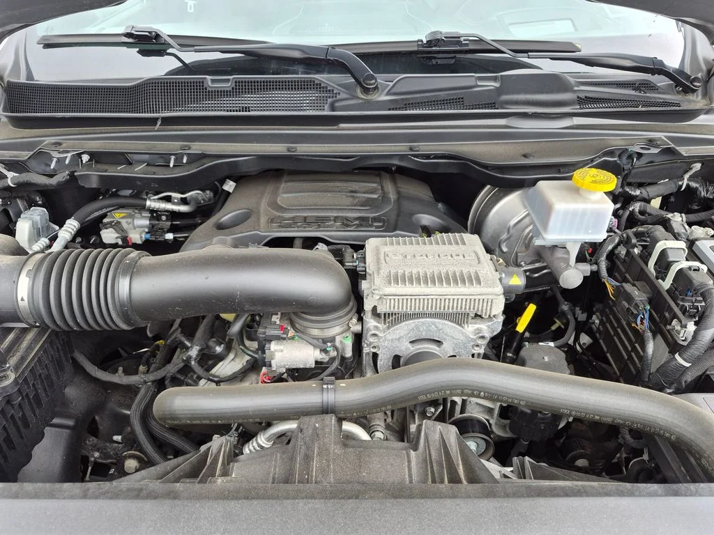 Used 2023 Silver Ram Limited image 35