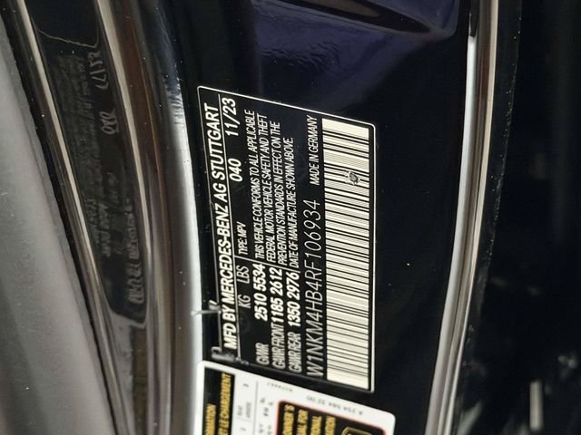 Used 2024 Black Mercedes-Benz GLC 300 image 17