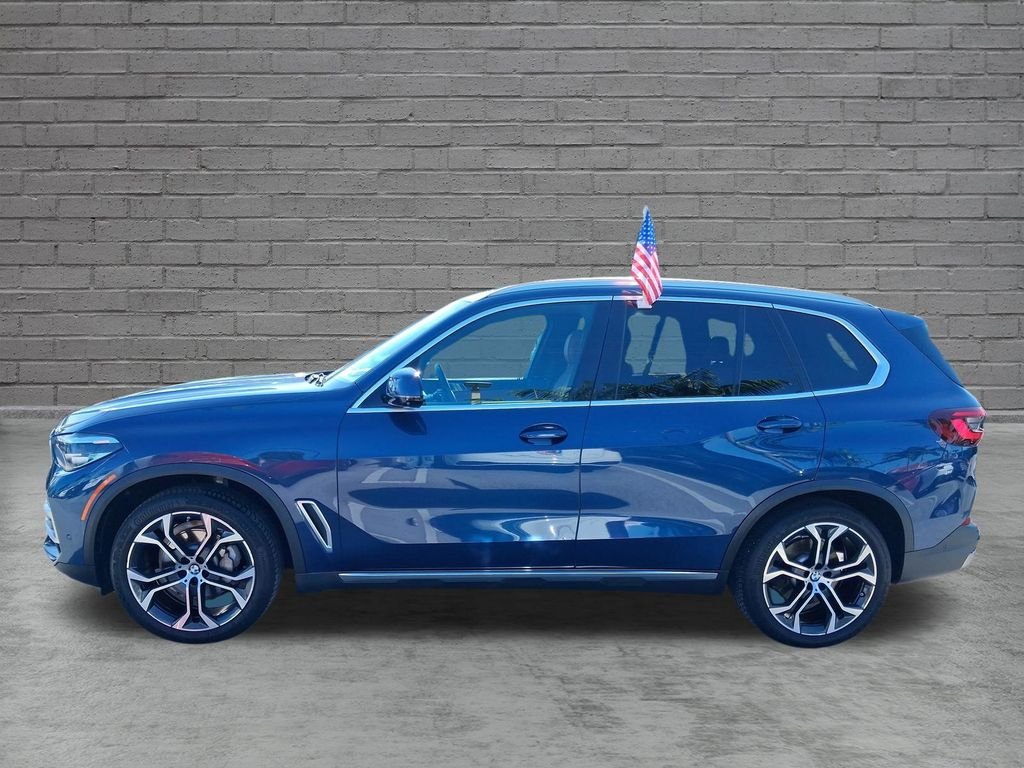 Used 2021 Blue BMW sDrive40i image 4