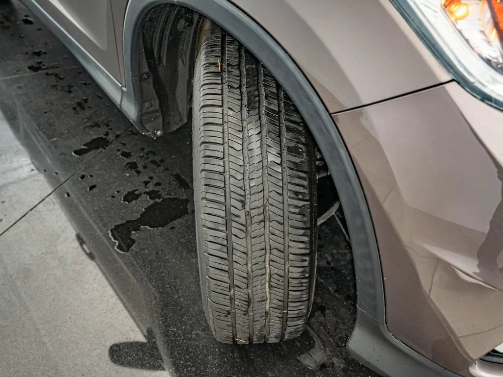 Used 2015 Gray Honda EX-L image 43