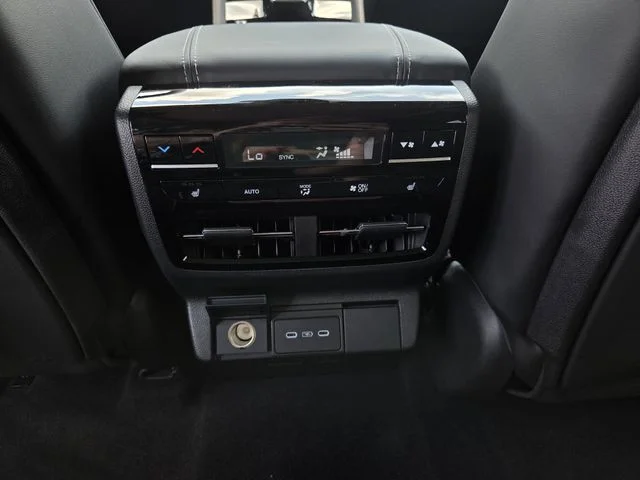 New 2026 Majestic Black Pearl Acura w/Advance Package image 19