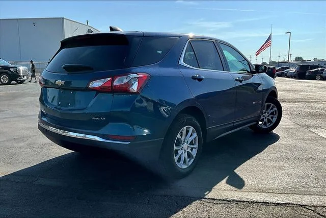 Used 2020 Blue Chevrolet LT image 4