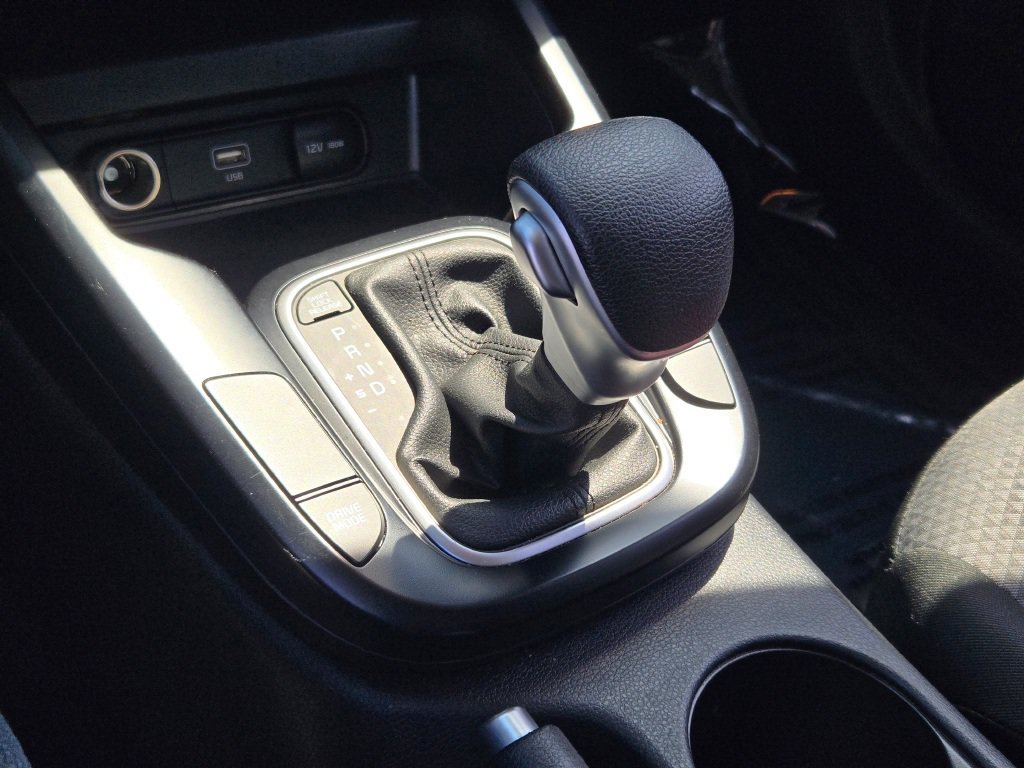 2025 Kia Soul LX - Photo 27