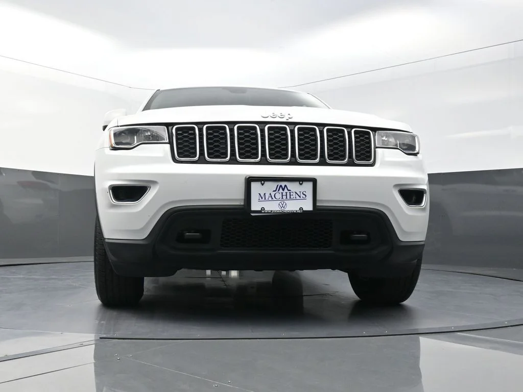 Used 2019 White Jeep Laredo E image 22