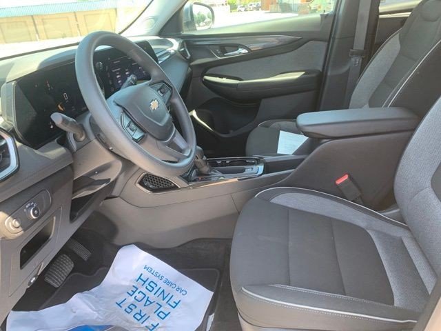 Used 2025 Gray Chevrolet LT image 24