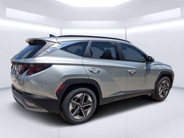 New 2026 Silver Hyundai SEL FWD image 3