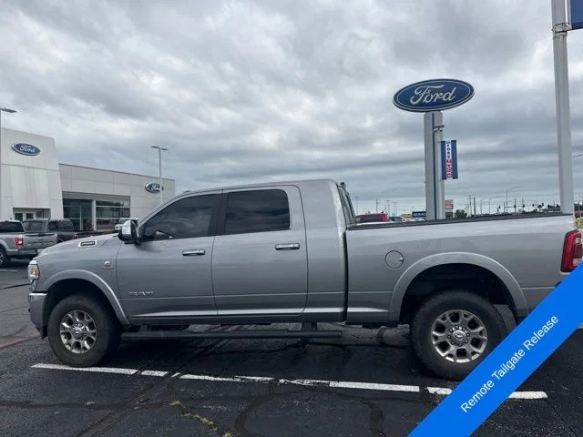 Used 2019 Billet Silver Metallic Clearcoat Ram Laramie image 12