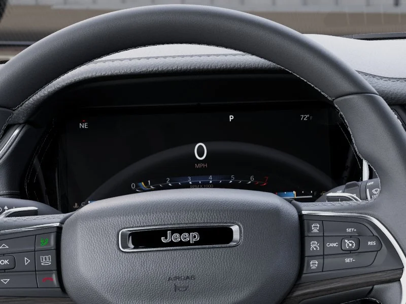 New 2026 Bright White Clear-Coat Exterior Paint Jeep Limited image 43