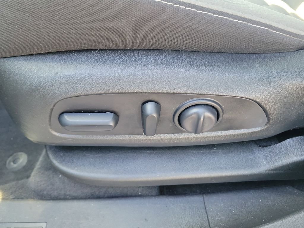 Used 2021 White Chevrolet LS image 23