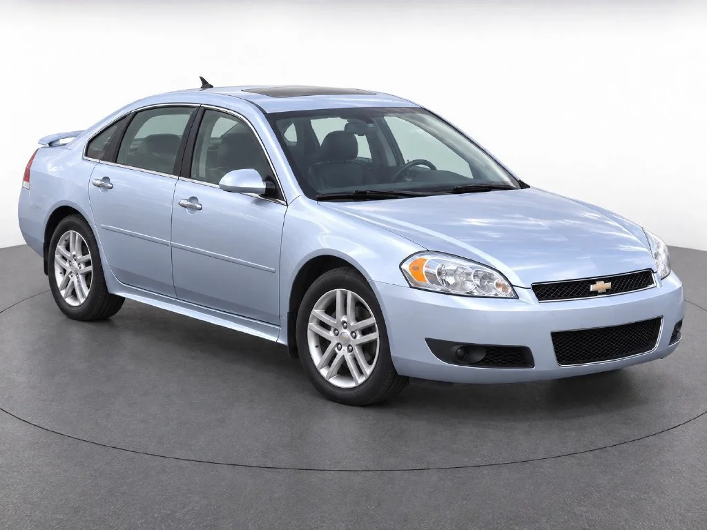 Used 2012 Chevrolet Impala LTZ with VIN 2G1WC5E35C1190834 for sale in Saginaw, MI