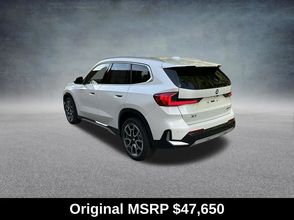 Used 2026 White BMW xDrive28i image 7