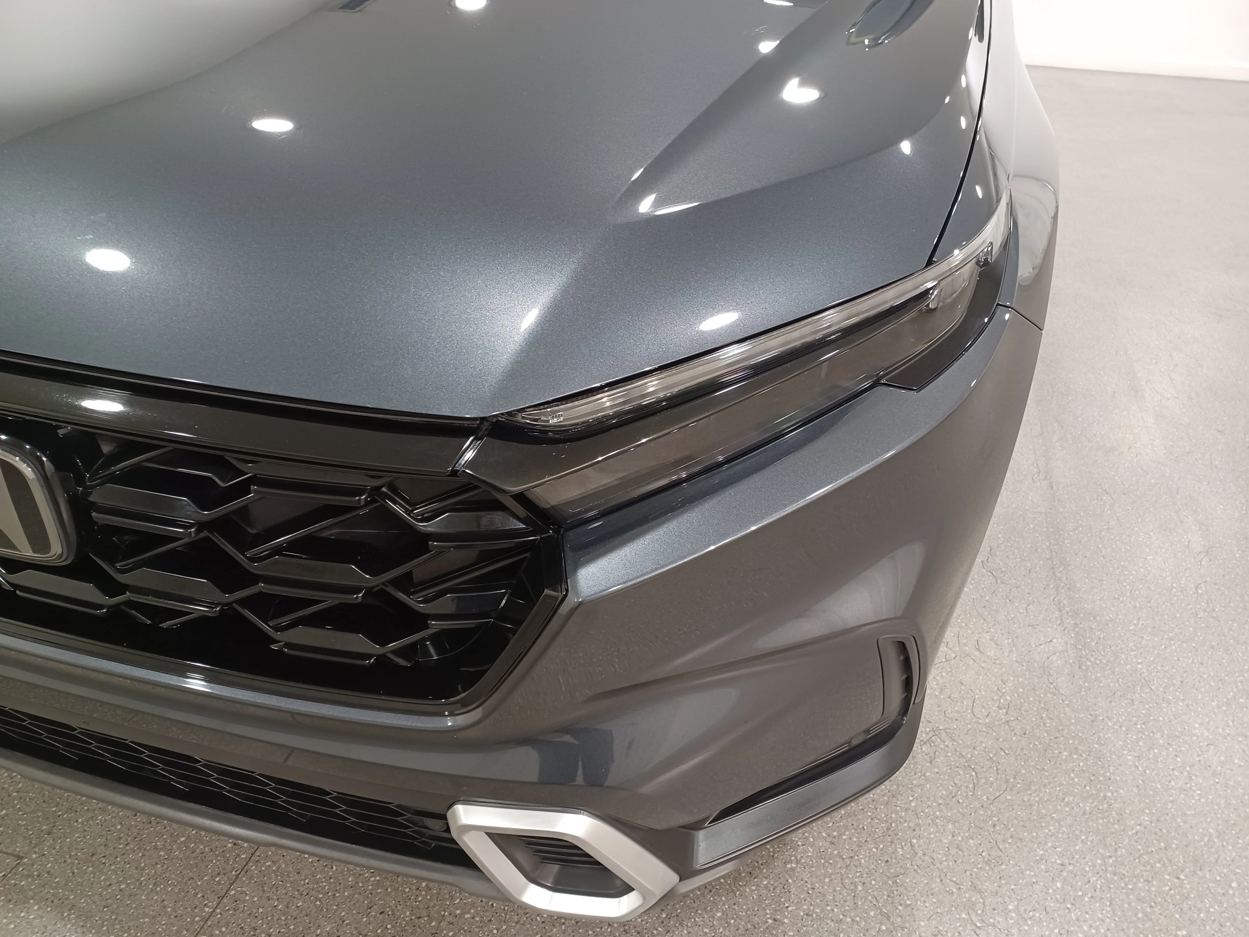 Certified Used 2024 Meteoroid Grey Metallic Honda Touring AWD*Adaptive Cruise | Remote Start | Nav | Htd Leather | Sunroof | Htd Wheel | Lane Keeping image 5