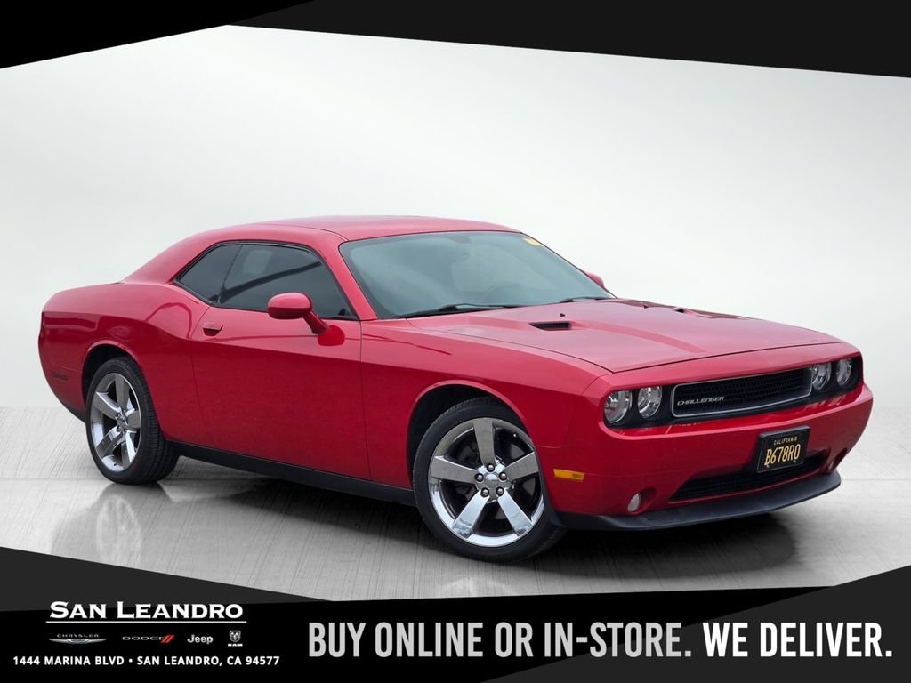 2011 Dodge Challenger SE's photo