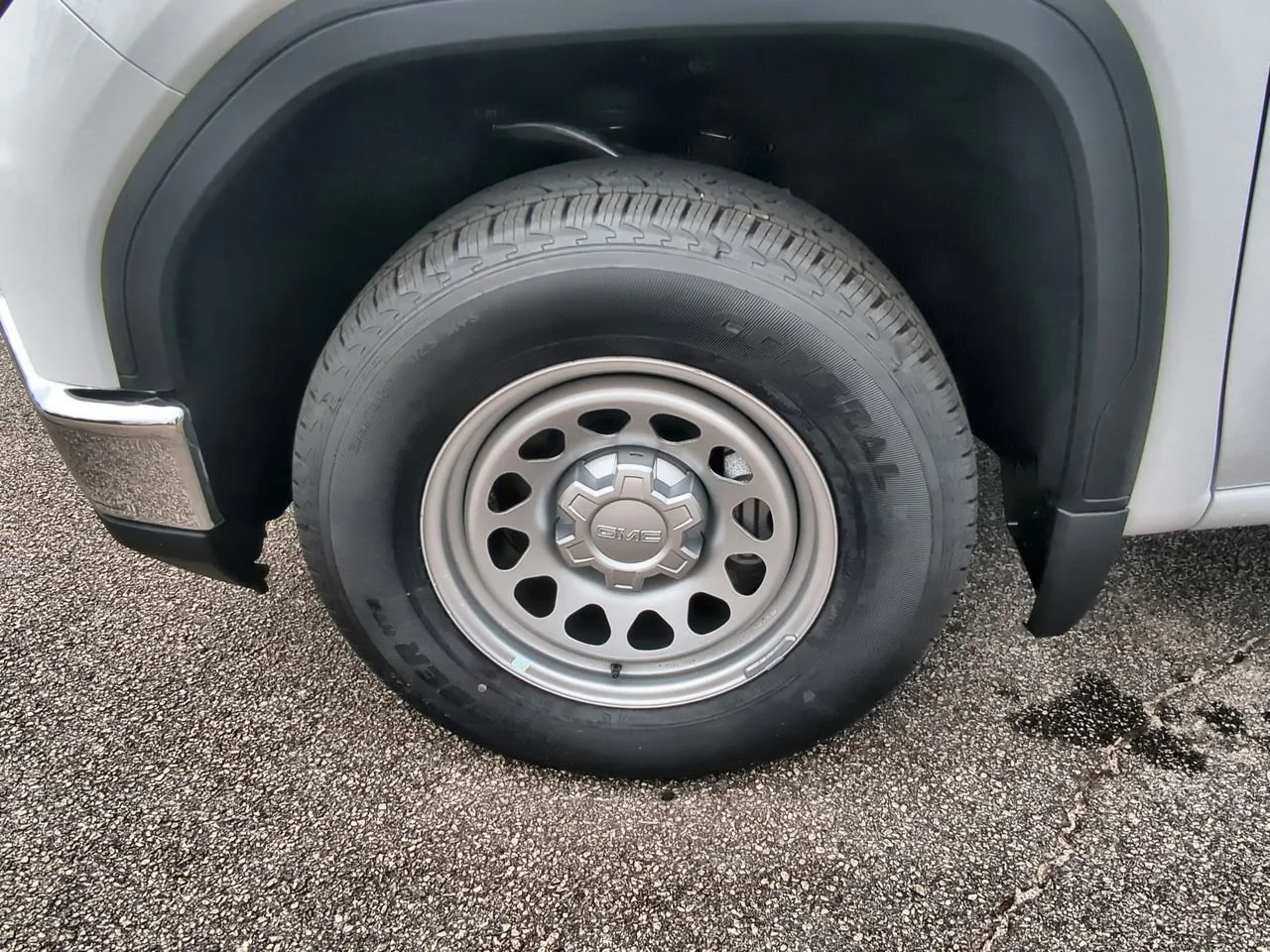 2026 GMC Sierra 1500 Pro - Photo 31