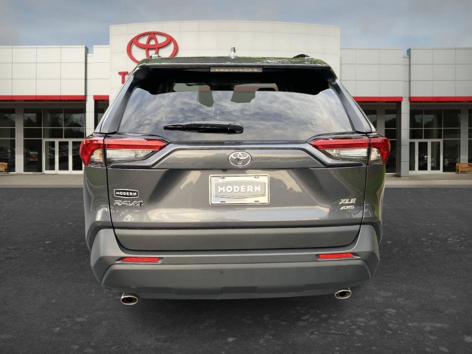 Certified Used 2025 Magnetic Gray Metallic Toyota XLE image 5