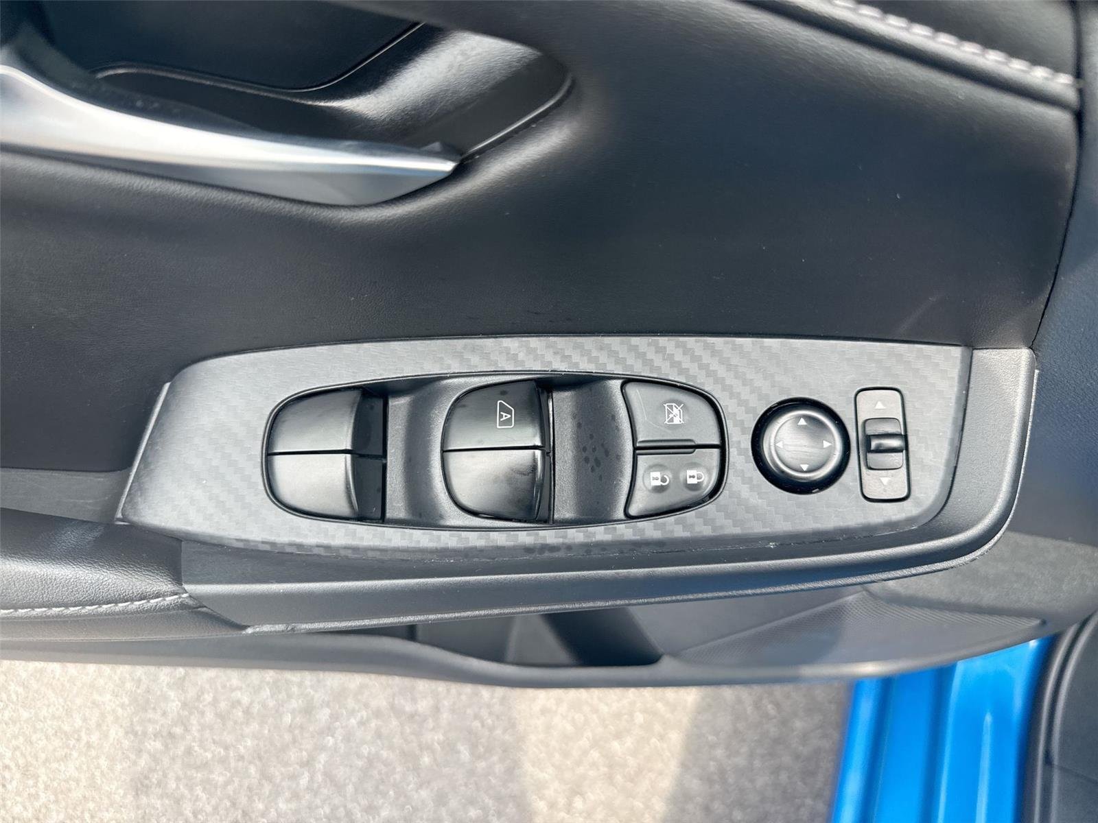 Used 2025 Electric Blue Metallic Nissan SV image 12