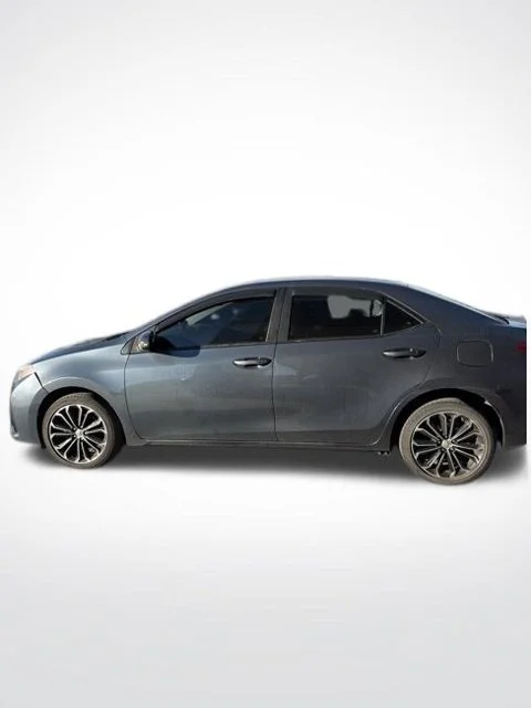 Used 2015  Toyota L image 8
