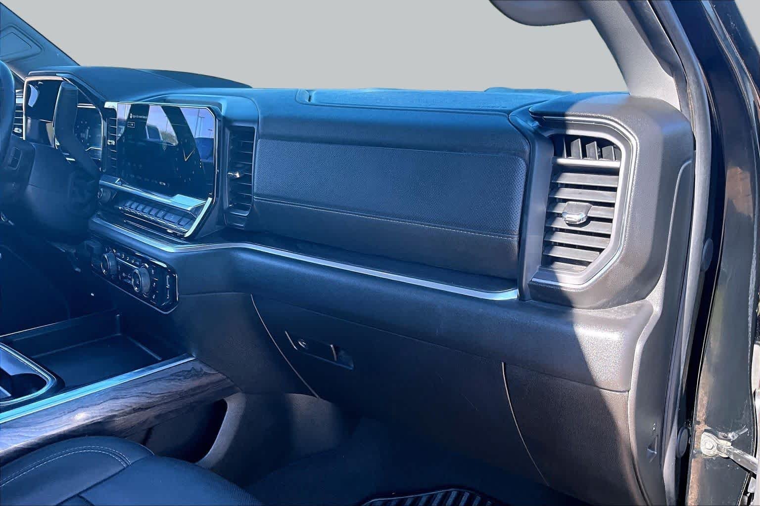 Used 2025 Black Chevrolet LTZ image 19