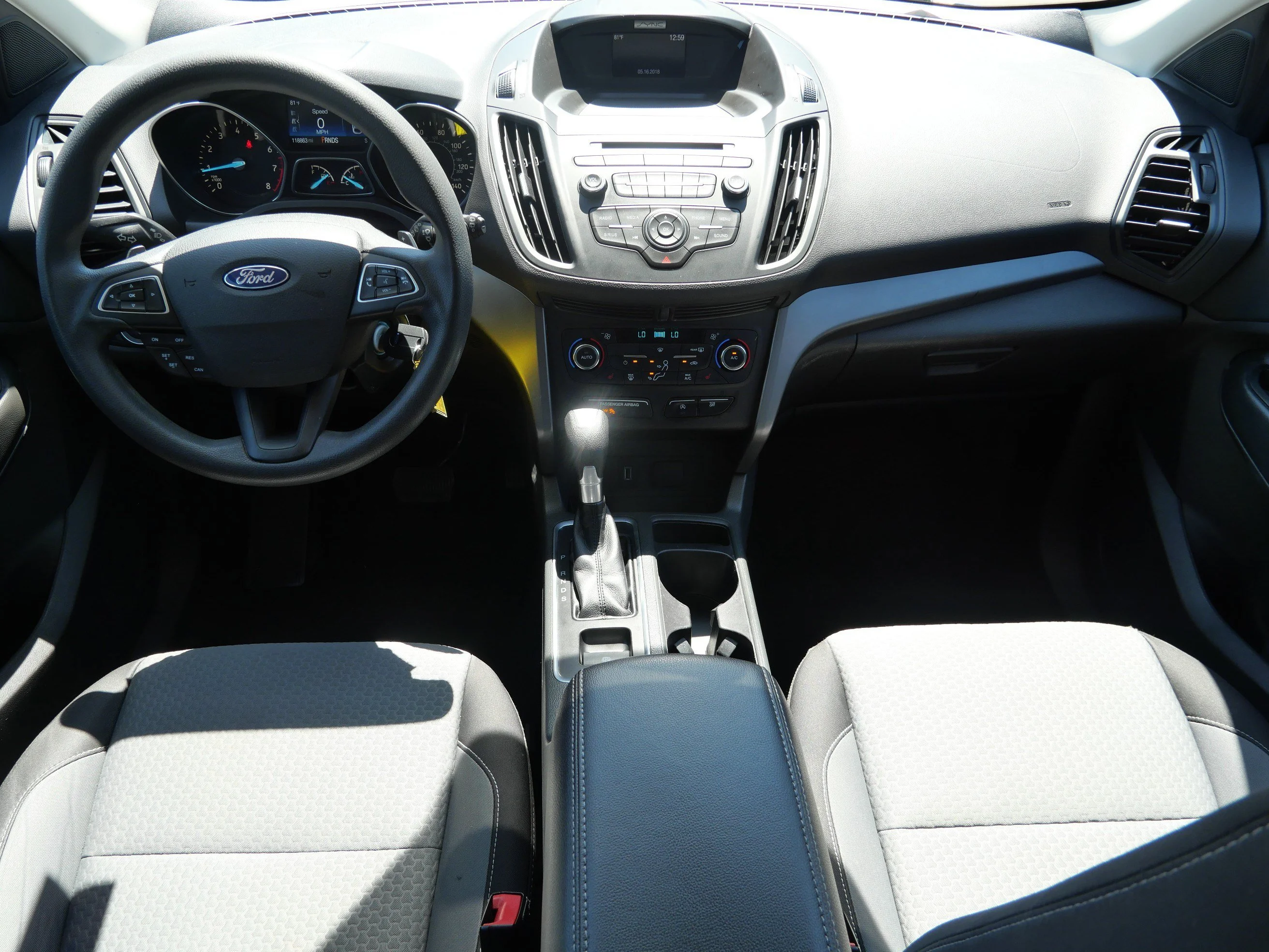 Used 2017 Lightning Blue Metallic Ford SE image 10