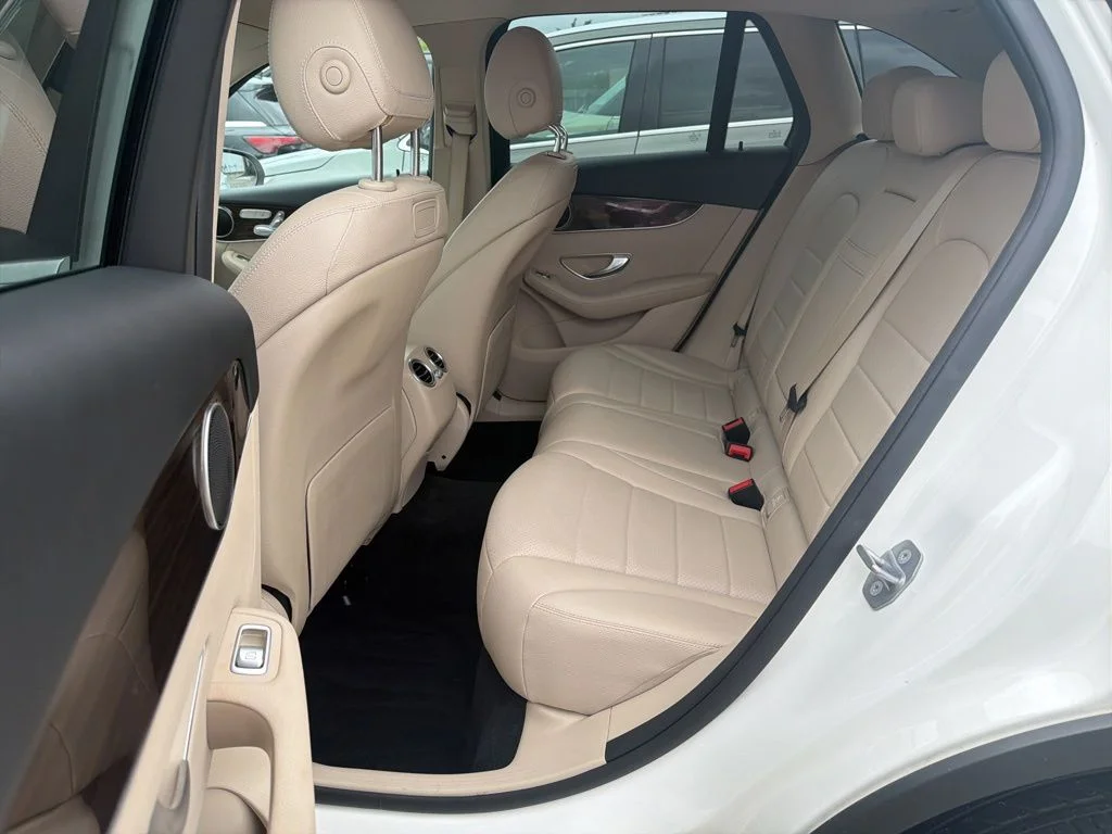 Used 2019 White Mercedes-Benz GLC 300 image 12