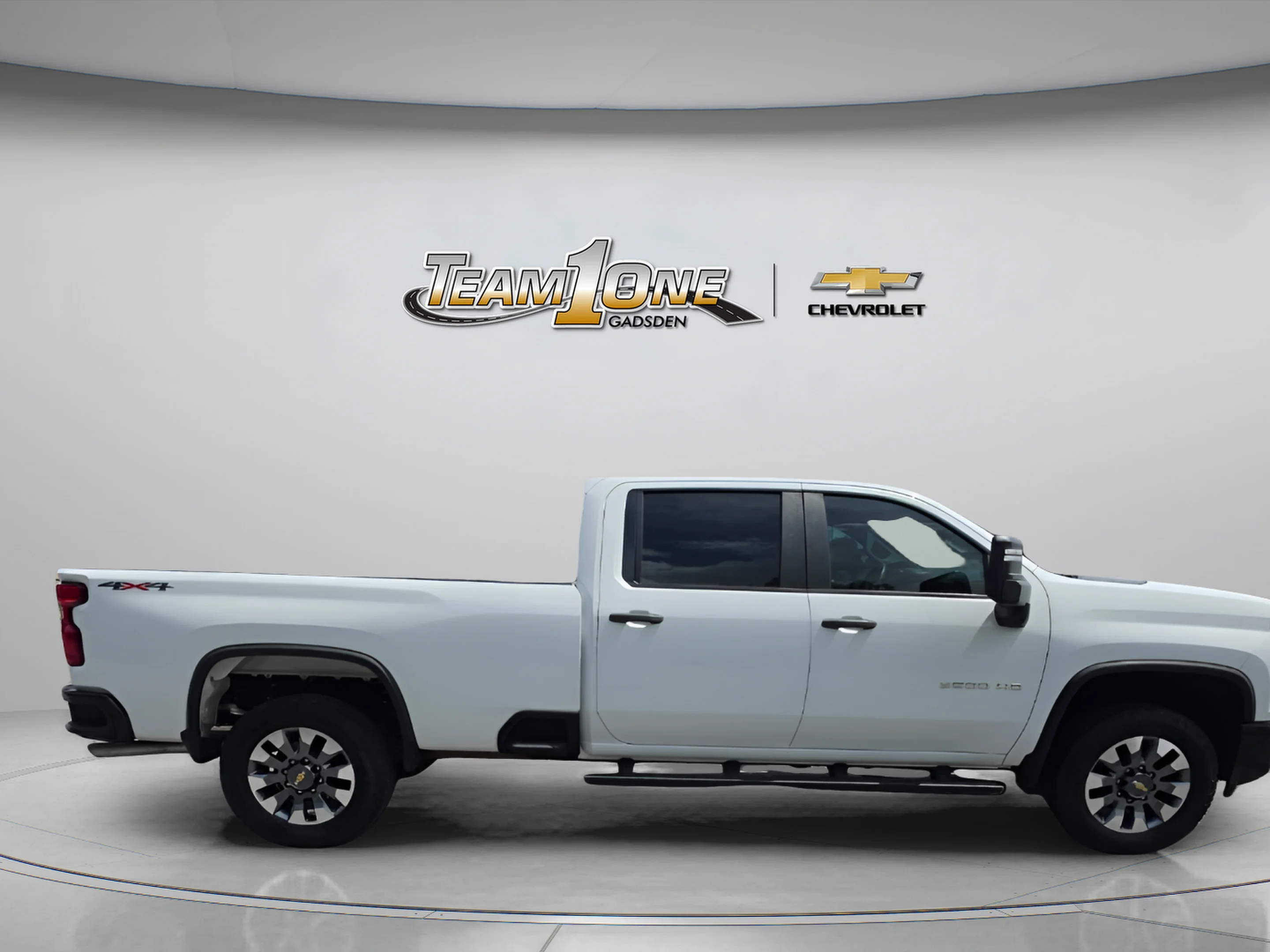 Used 2022 Summit White Chevrolet WT image 8